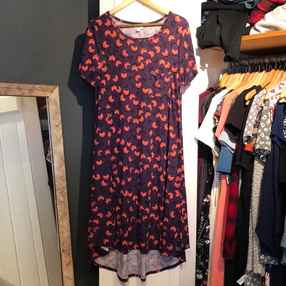 LuLaRoe Carly Geometric - Picture 1 of 5